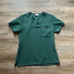 Luuna scrub top